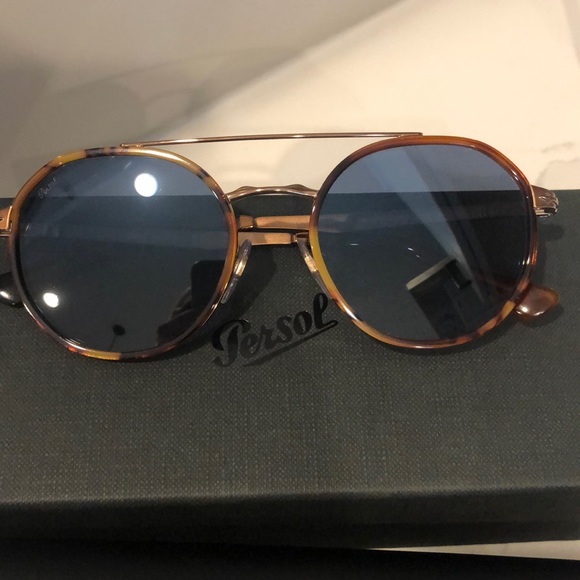Persol Accessories - Brand new Persol sunglasses (come with box)